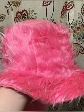 Fun, Pink, Fuzzy Hat 🩷